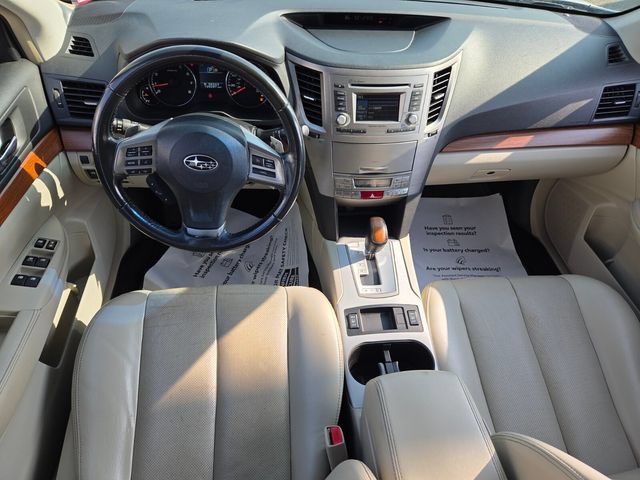 Used 2013 Subaru Outback 2.5i Limited AWD/4WD image 8
