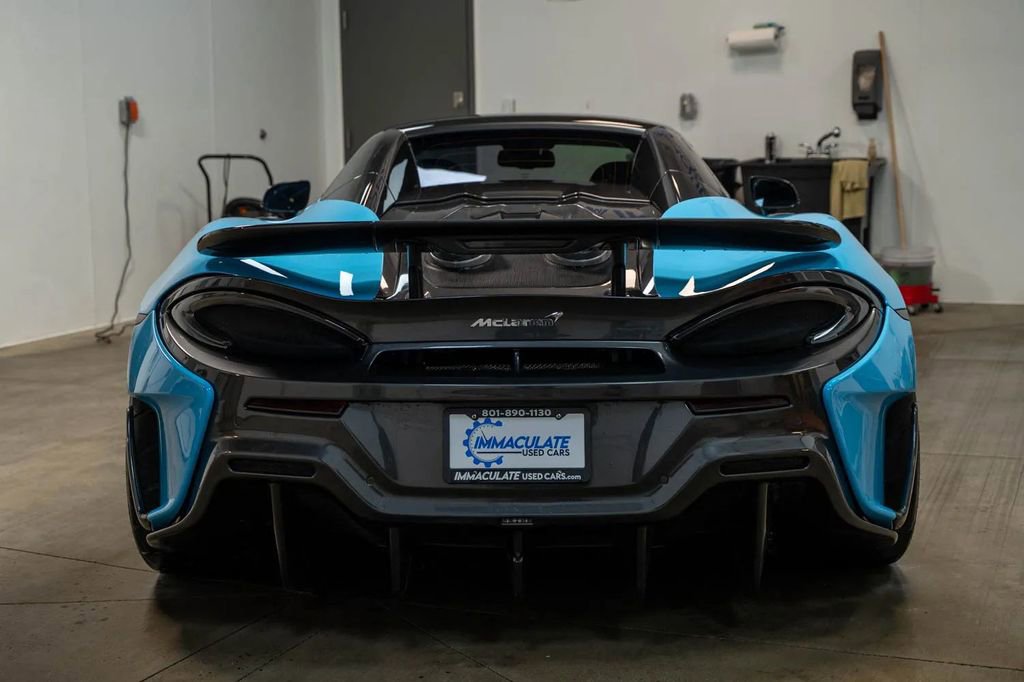 Used 2020 McLaren 600LT Spider image 4