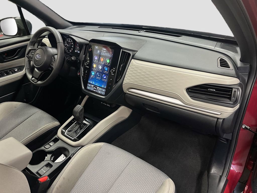 Used 2025 Subaru Forester Premium image 29