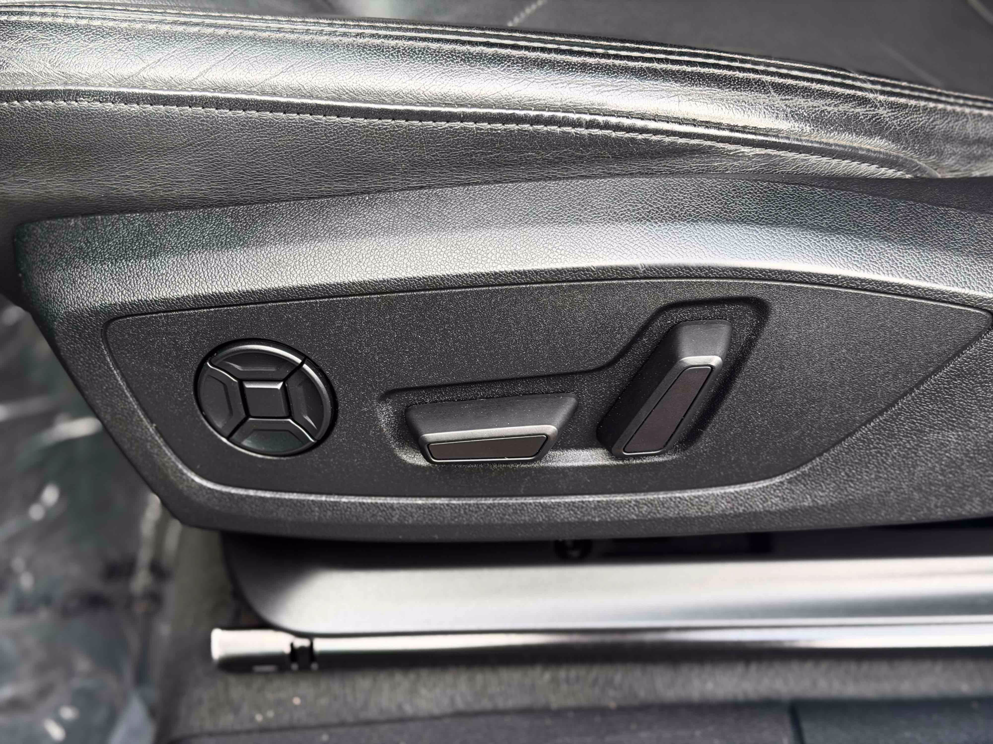 Used 2020 Audi Q3 2.0T Premium AWD/4WD image 21