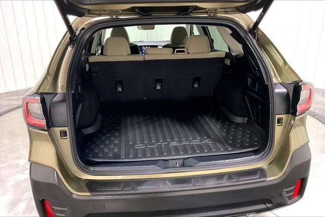Used 2022 Subaru Outback Premium w/ Popular Package #1 AWD/4WD image 38