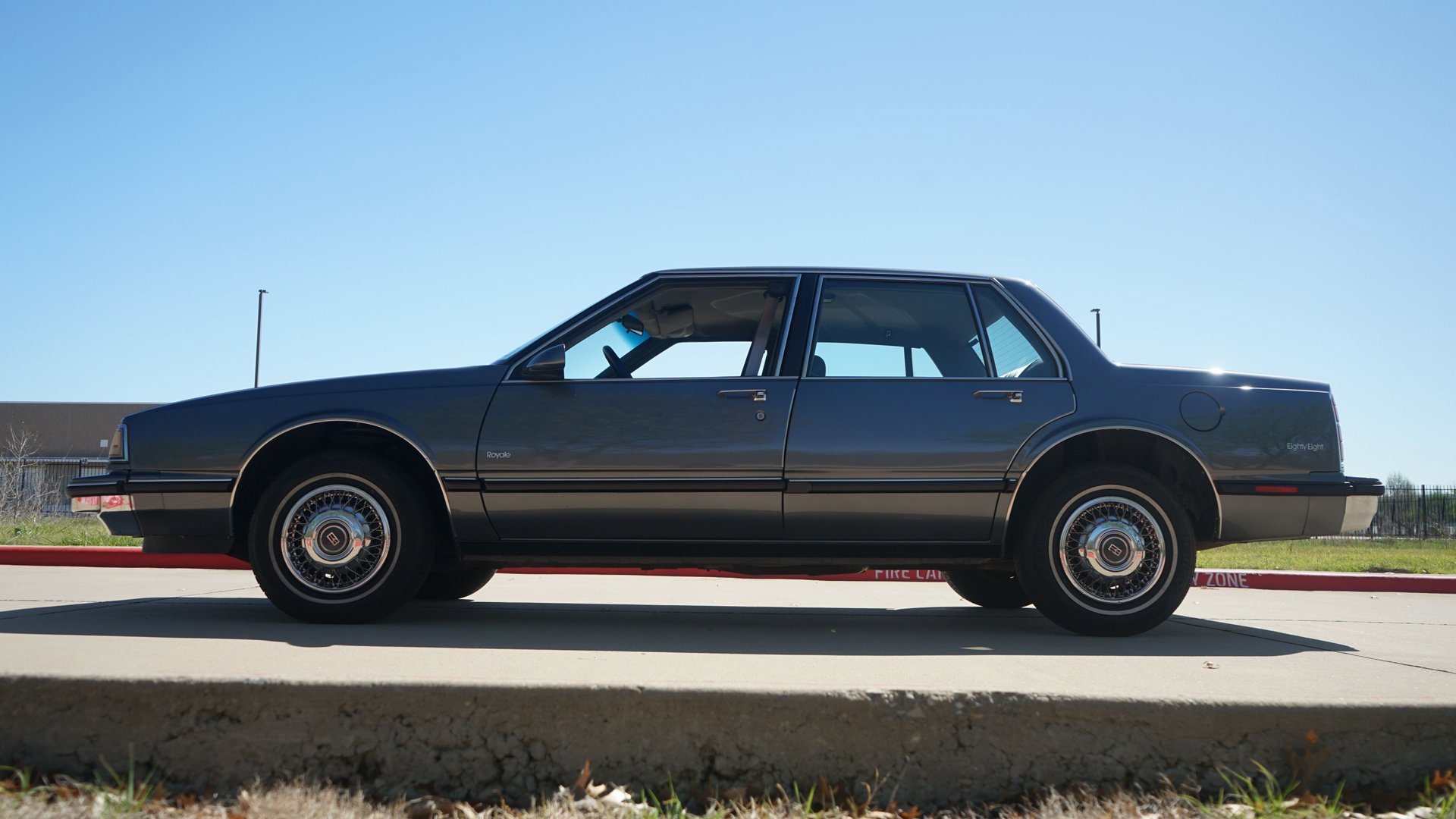 Used 1989 Oldsmobile 88 Royale image 7