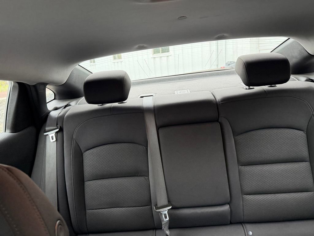 Used 2023 Chevrolet Malibu LT FWD image 20