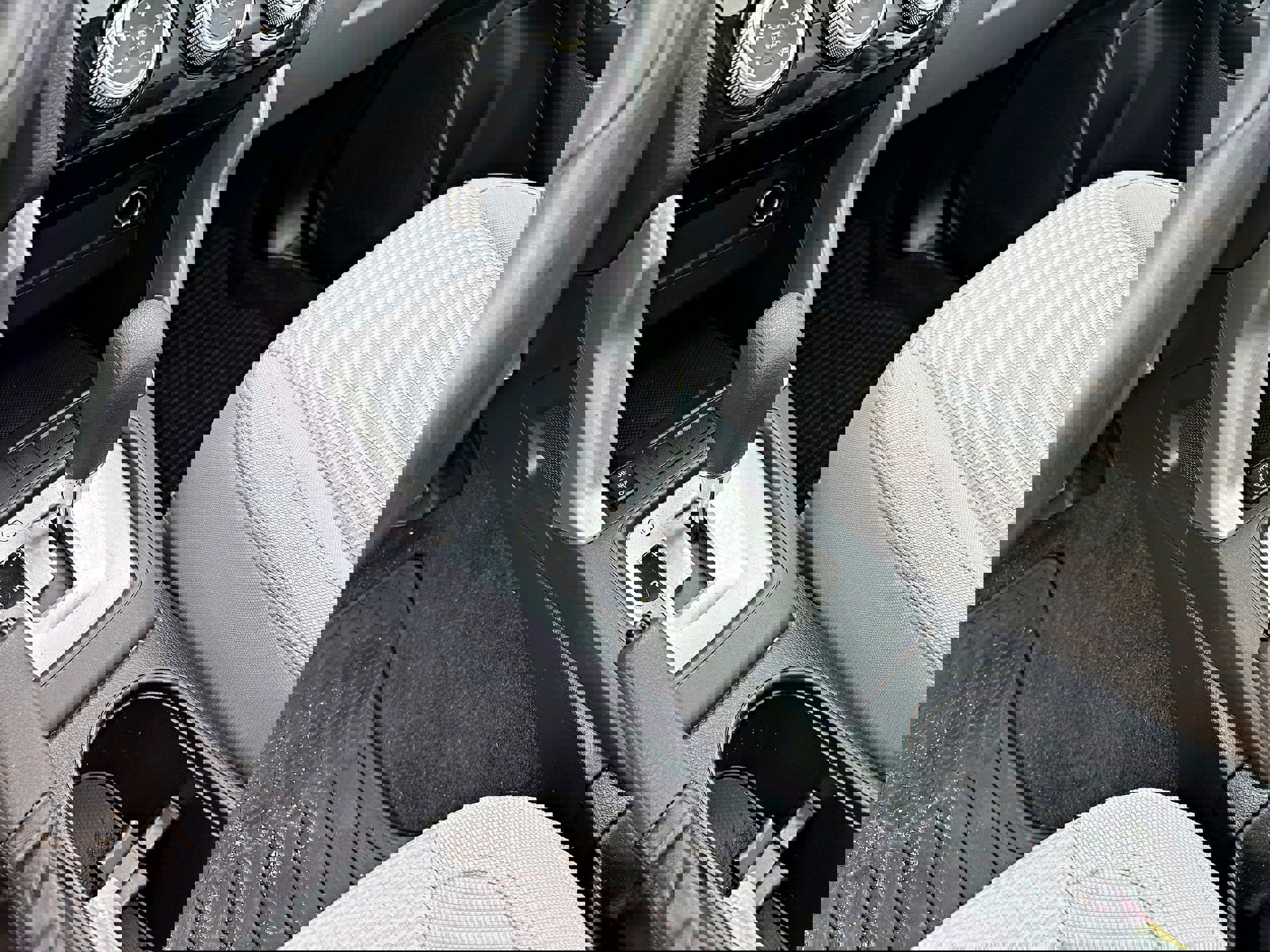 Used 2016 Subaru Forester 2.5i Premium image 18