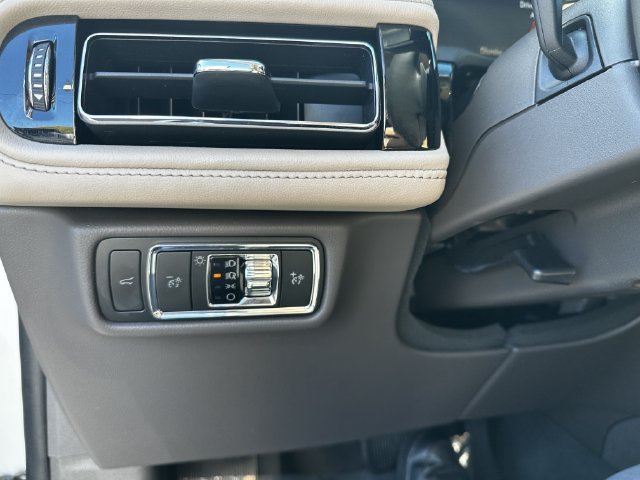 Certified 2024 Lincoln Aviator AWD w/ Elements Package image 29