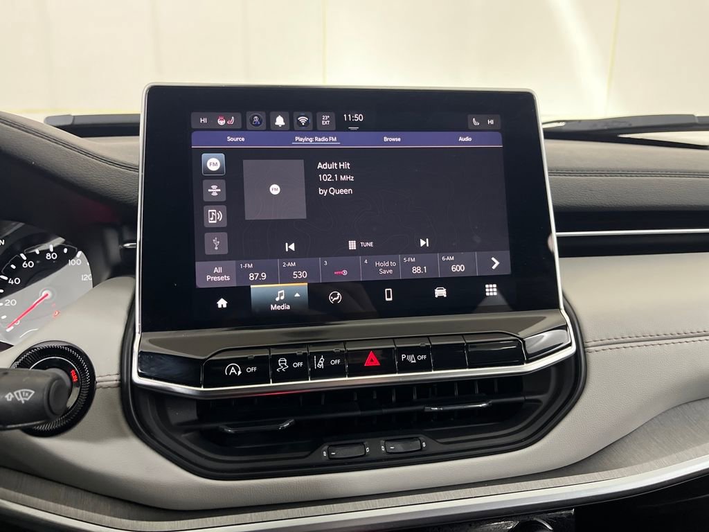 Used 2025 Jeep Compass Limited image 69