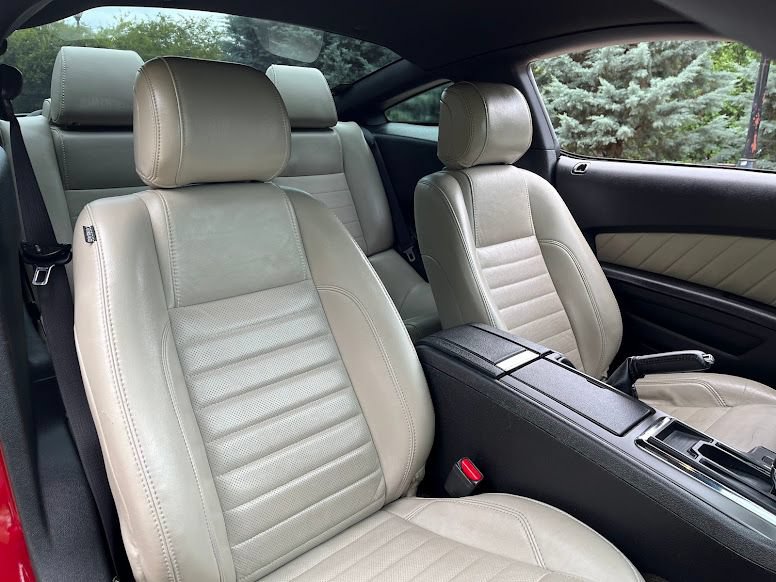 Used 2014 Ford Mustang GT Premium RWD image 30