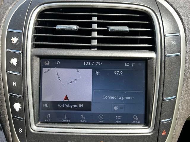 Used 2020 Lincoln Nautilus Reserve w/ Cargo Utility Package FWD image 25