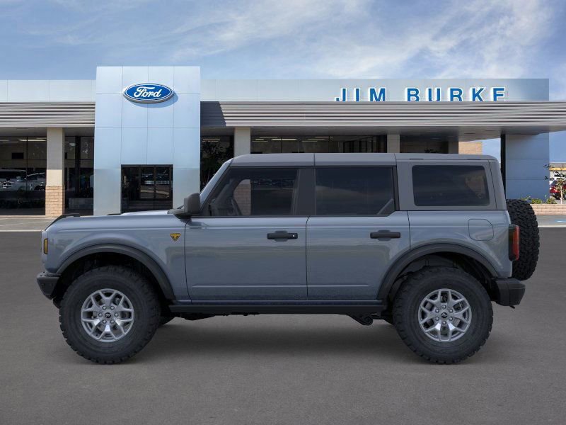 New 2025 Ford Bronco Badlands image 3