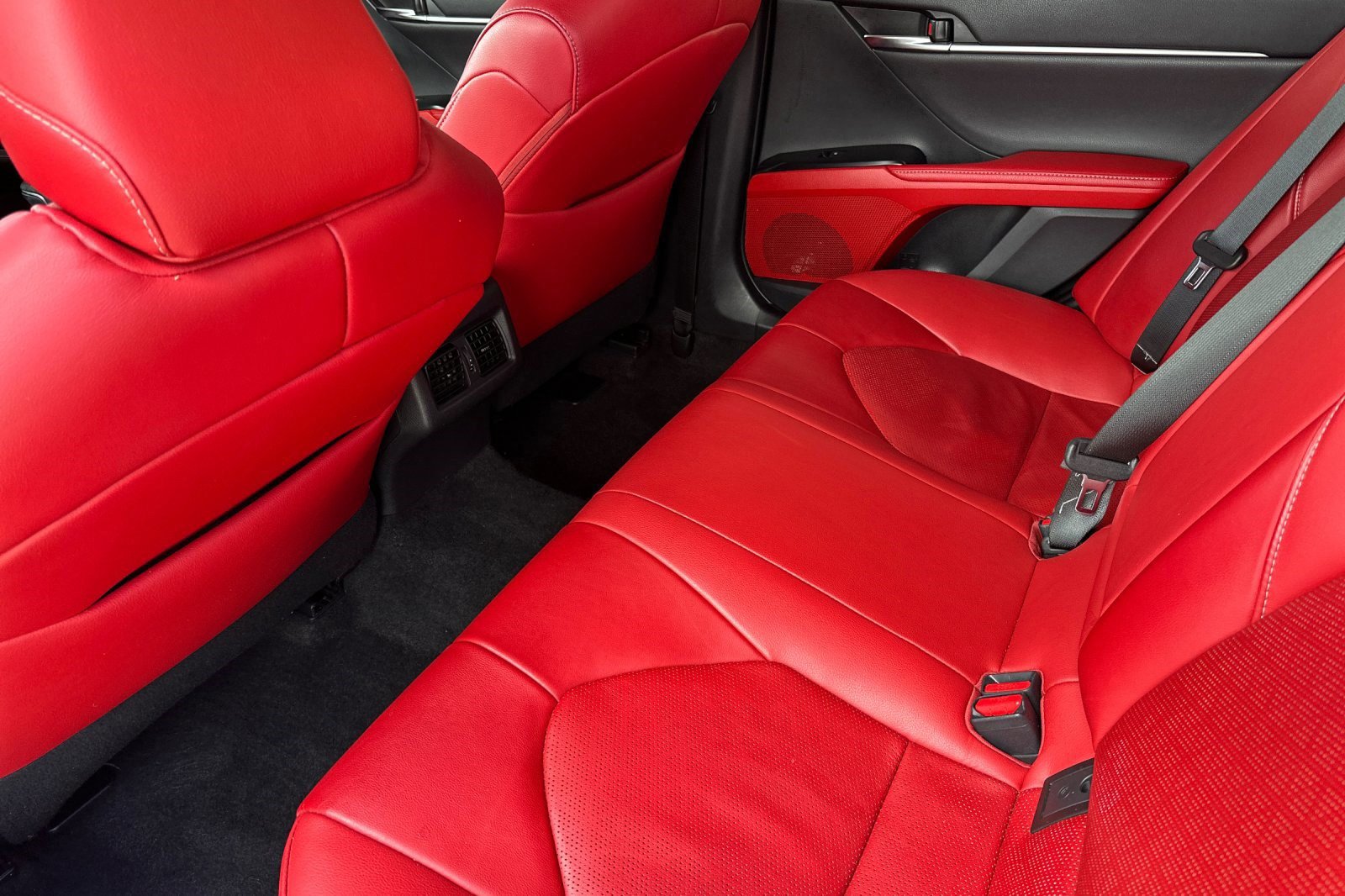 Used 2019 Toyota Camry XSE w/ Driver Assist Package FWD image 26