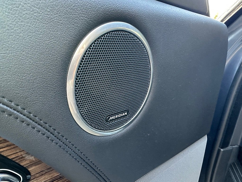 Used 2020 Land Rover Range Rover HSE image 10