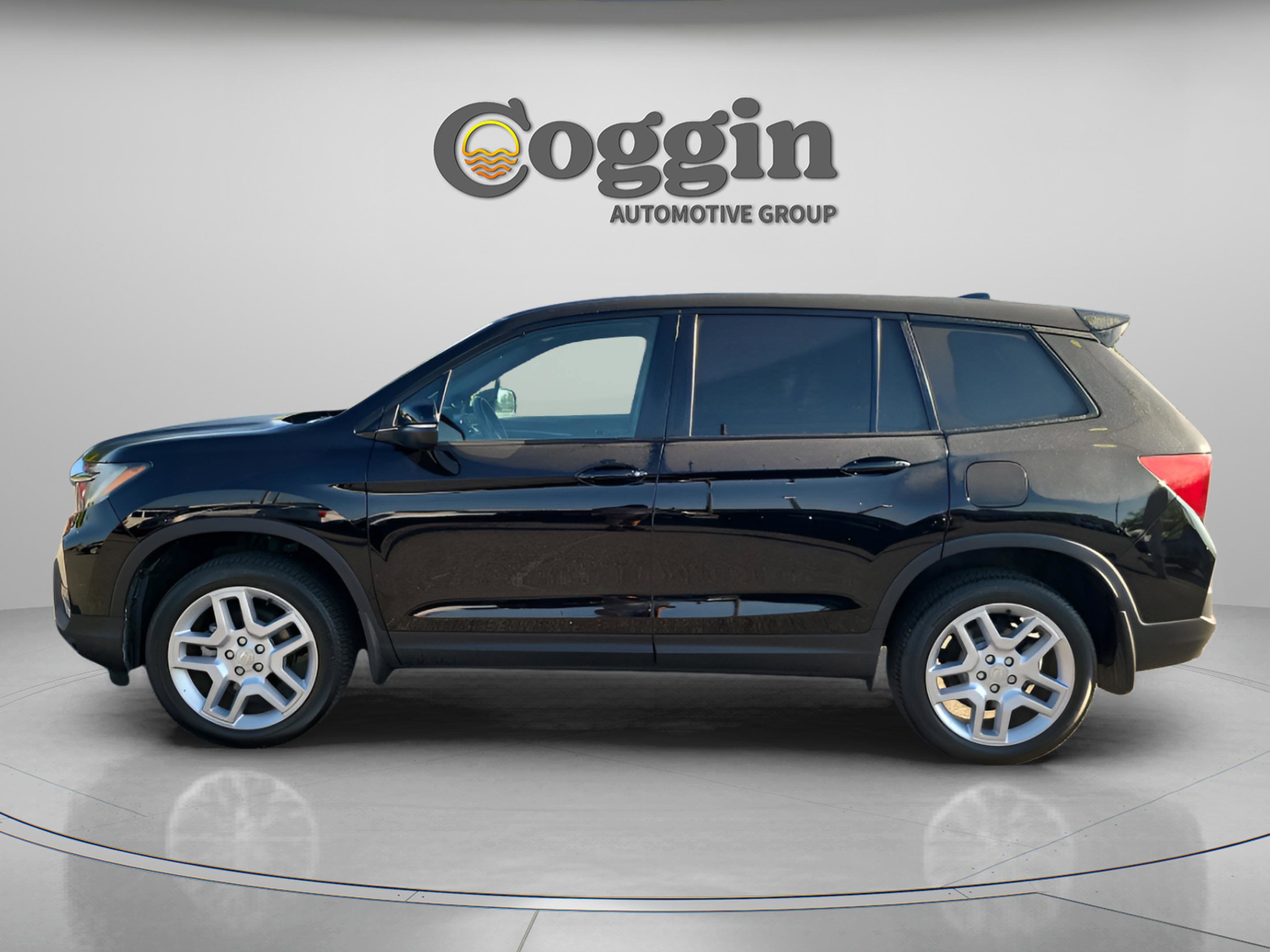 Certified 2025 Honda Passport EX-L image 3