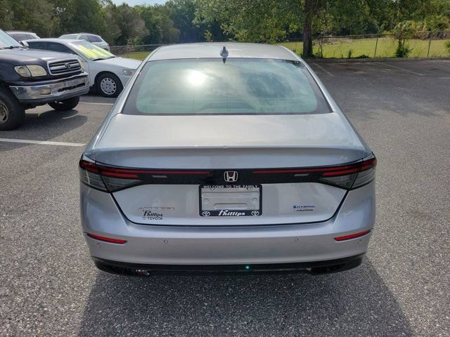 Used 2024 Honda Accord Touring image 11