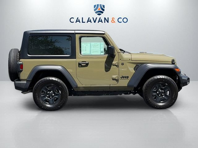 Used 2025 Jeep Wrangler Sport AWD/4WD image 8
