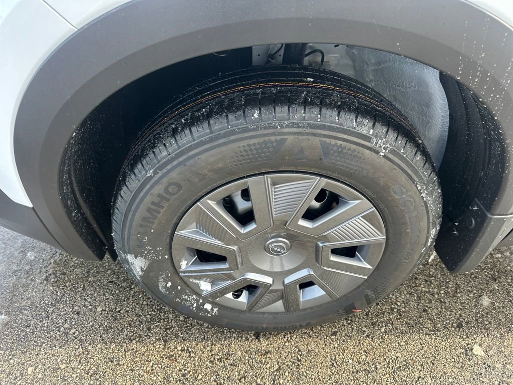 New 2026 Nissan Kicks S image 30