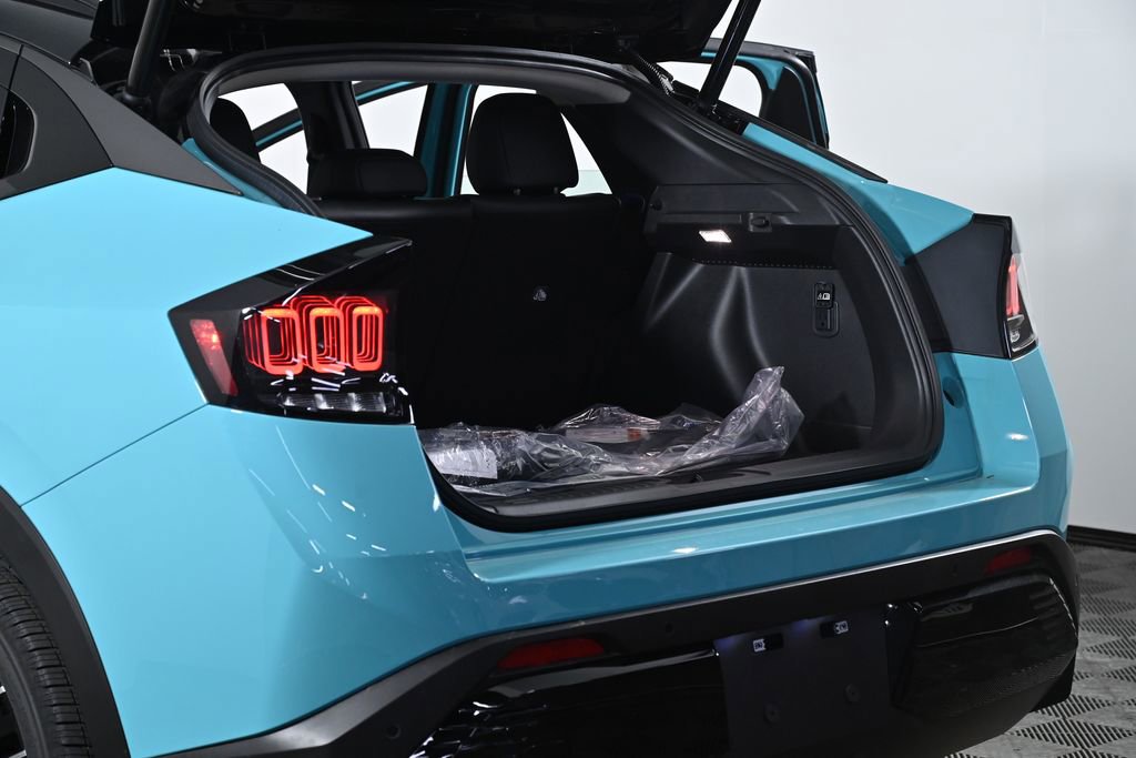 New 2026 Nissan Leaf Platinum+ w/ Cargo Package (Platinum+) image 38