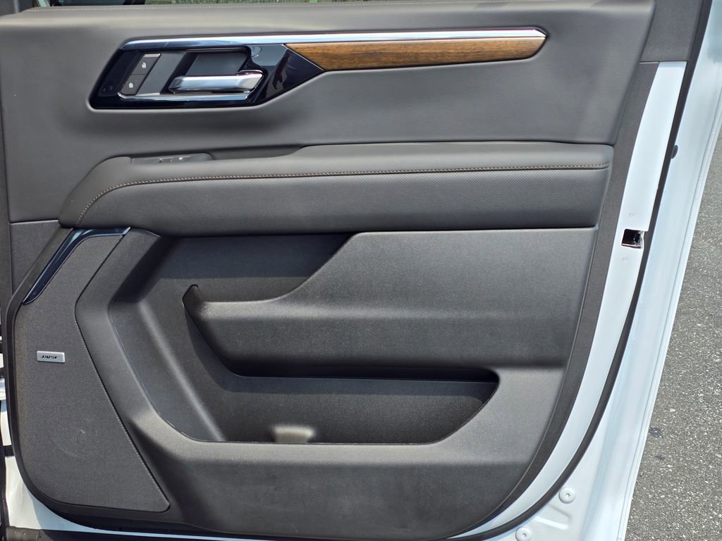 New 2026 Chevrolet Suburban High Country image 37