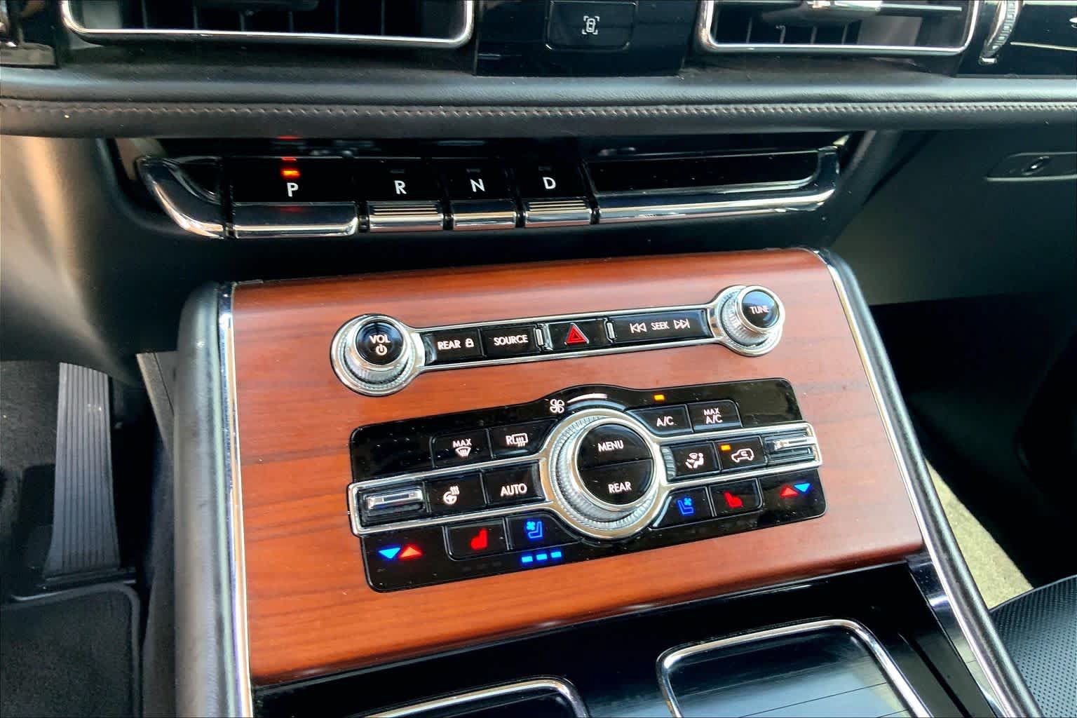 Used 2022 Lincoln Aviator Reserve w/ Elements Package Plus RWD image 34