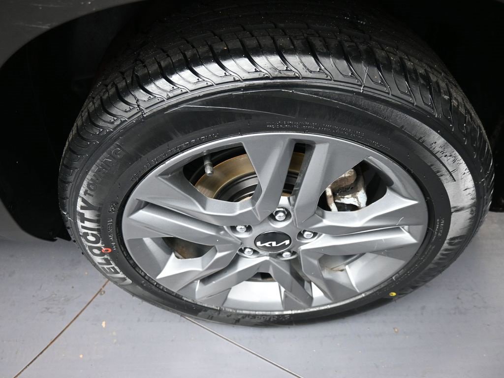 Certified 2022 Kia Seltos S image 15