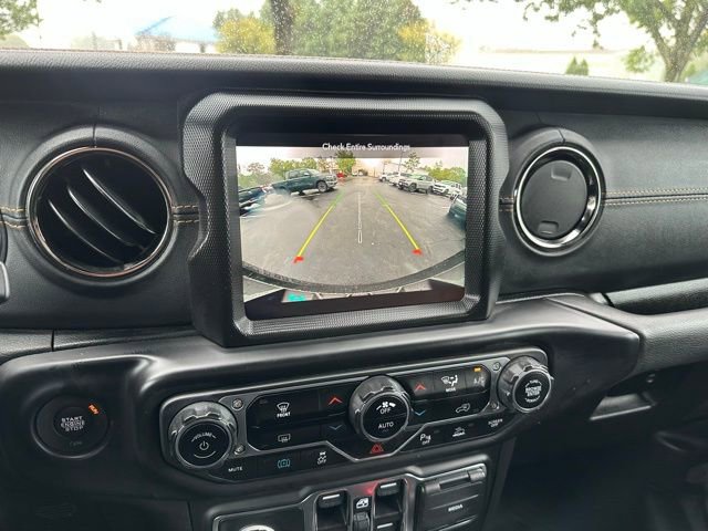 Used 2022 Jeep Wrangler Unlimited Sahara image 31