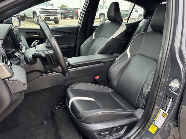 Used 2025 Toyota Camry SE image 25