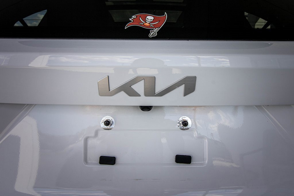 Used 2023 Kia Sorento S w/ Panoramic Sunroof Package image 15