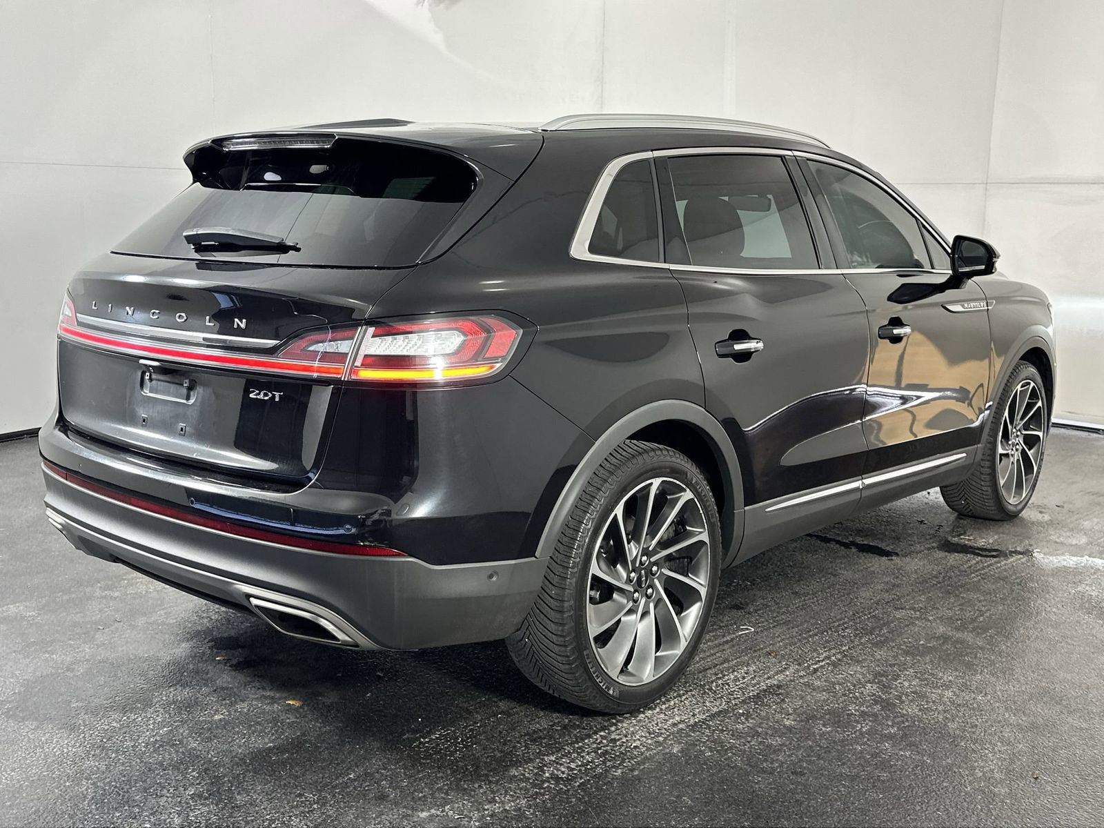 Used 2019 Lincoln Nautilus Reserve image 8
