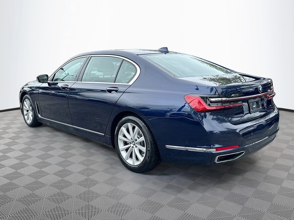 Used 2022 BMW 740i xDrive w/ Luxury Rear Seating Package image 8