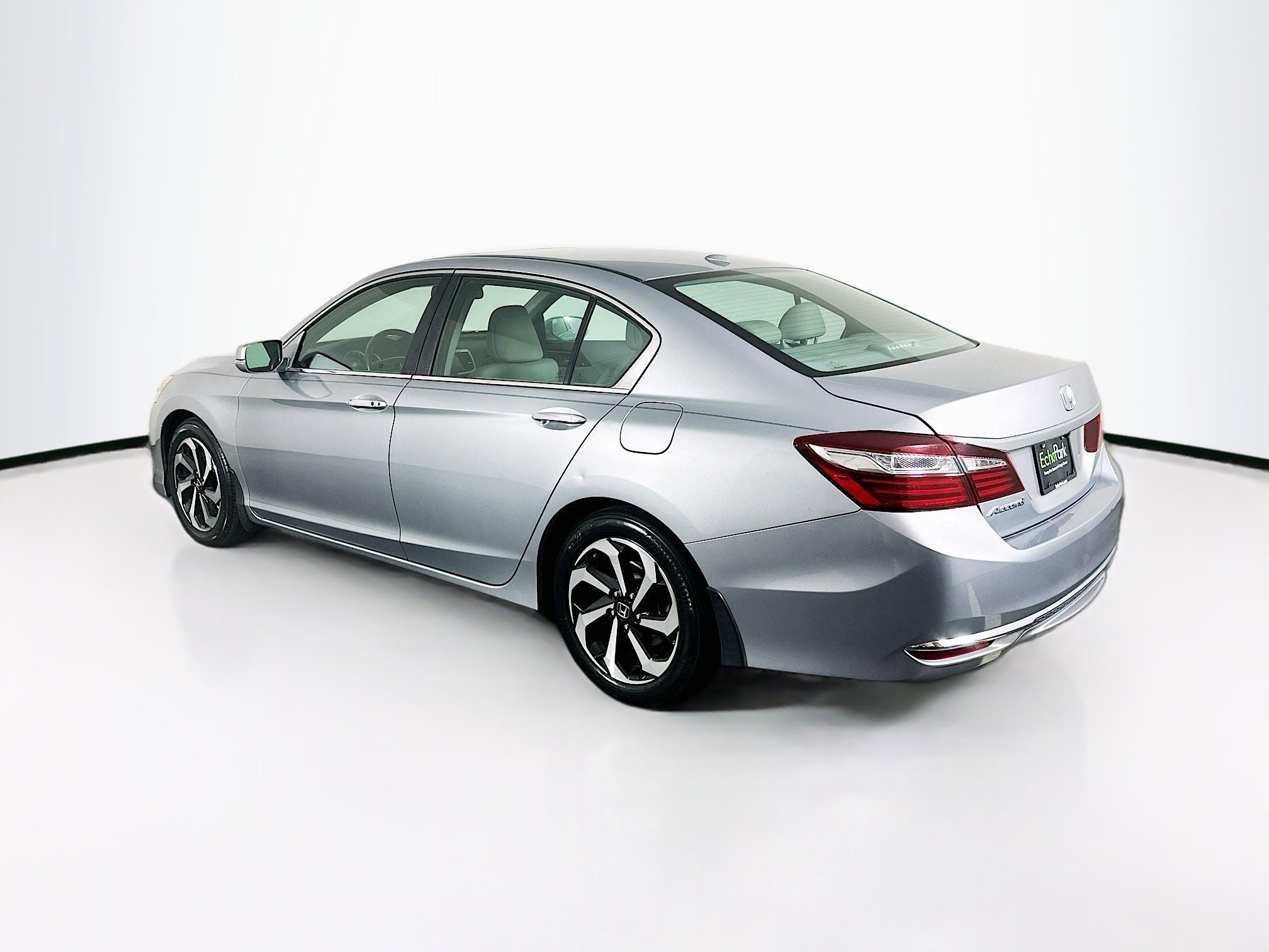 Used 2017 Honda Accord EX-L image 5