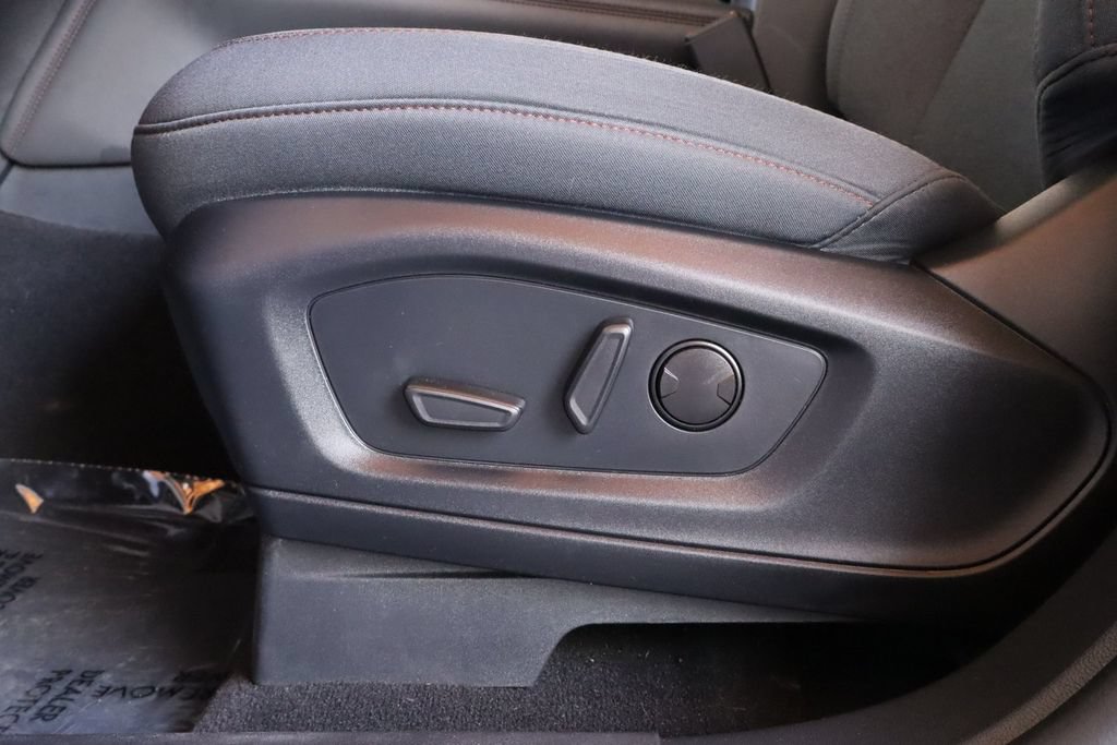 Used 2025 Ford Explorer Active RWD image 22