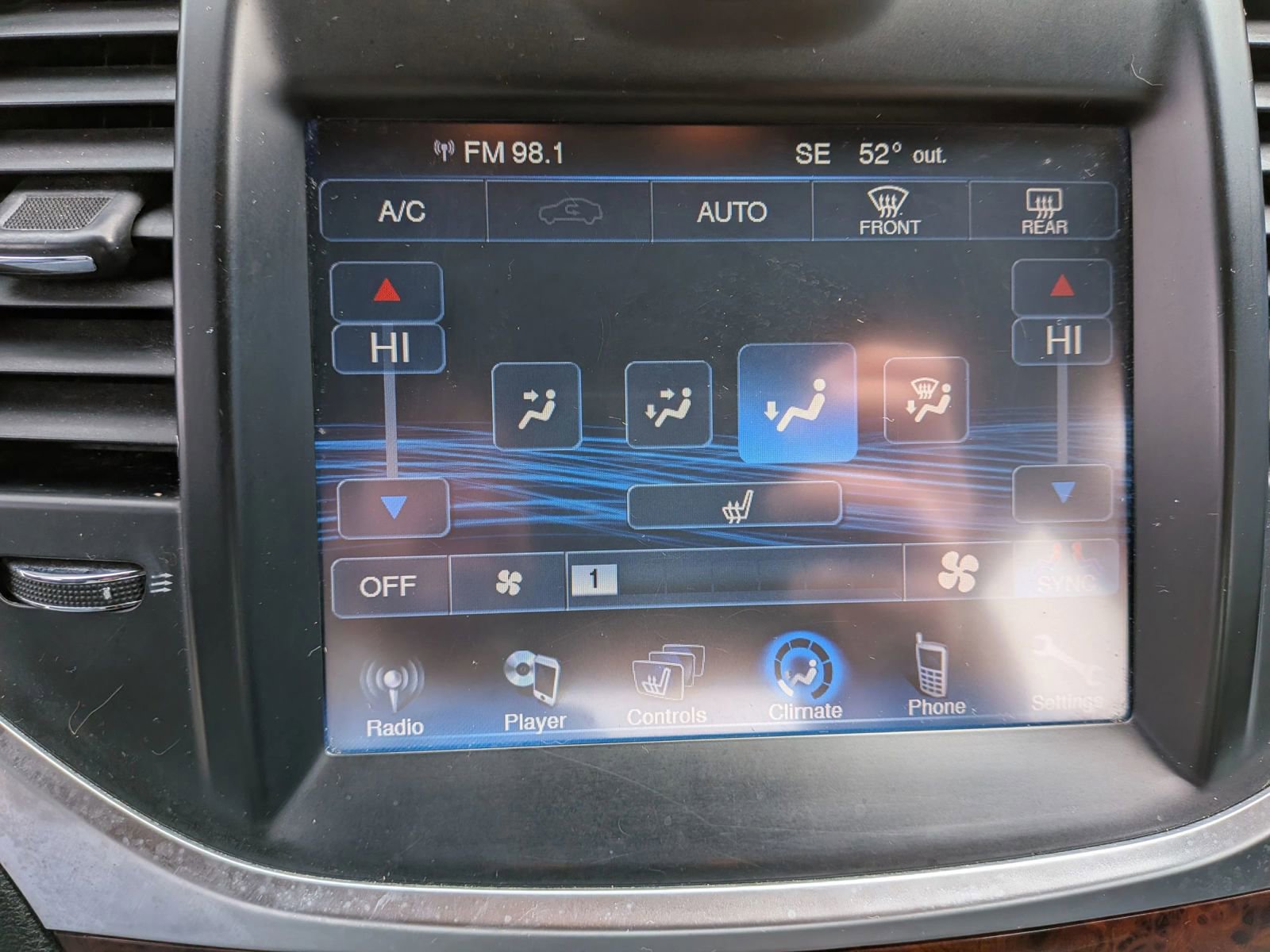 Used 2012 Chrysler 300 Limited RWD image 42