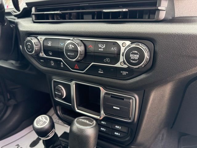 Used 2024 Jeep Gladiator Sport AWD/4WD image 83