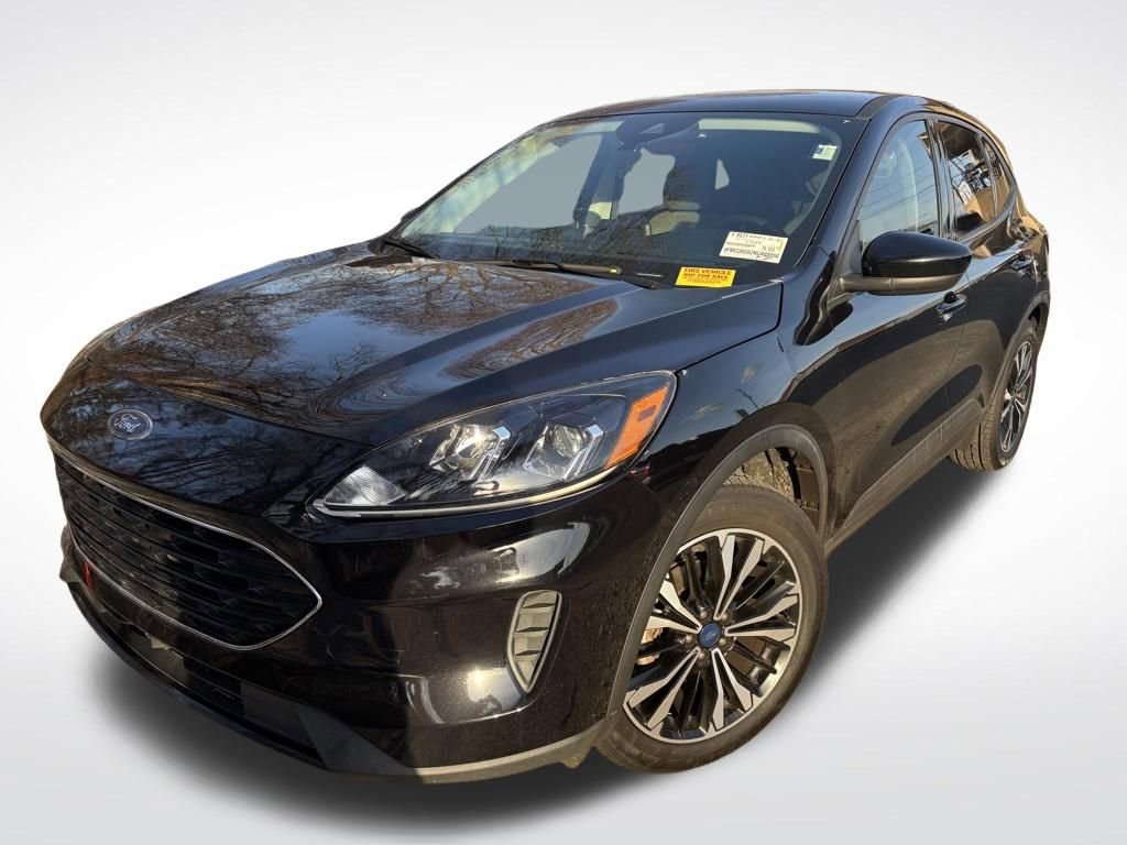 Used 2022 Ford Escape SE w/ SE Sport Appearance Package image 9