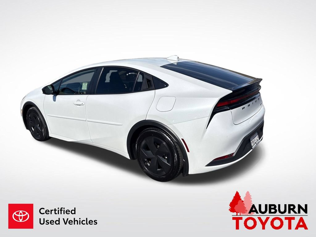 Certified 2024 Toyota Prius LE FWD image 8