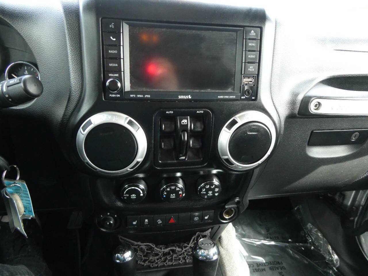 Used 2014 Jeep Wrangler Unlimited Rubicon w/ Dual Top Group image 15