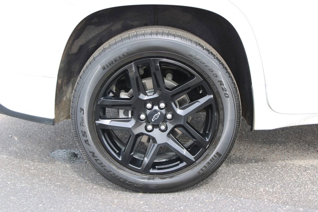Used 2023 Chevrolet Traverse Premier AWD/4WD image 13