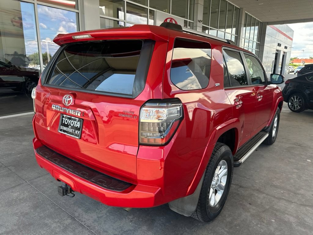 Used 2021 Toyota 4Runner SR5 AWD/4WD image 7