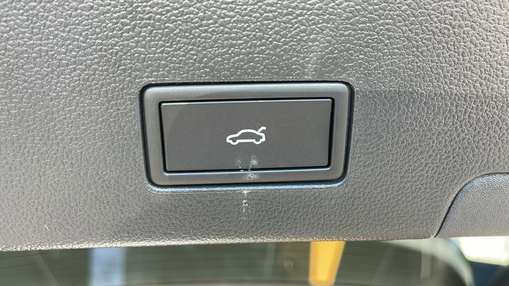 New 2026 Volkswagen Atlas Cross Sport SEL Premium R-Line AWD/4WD image 31