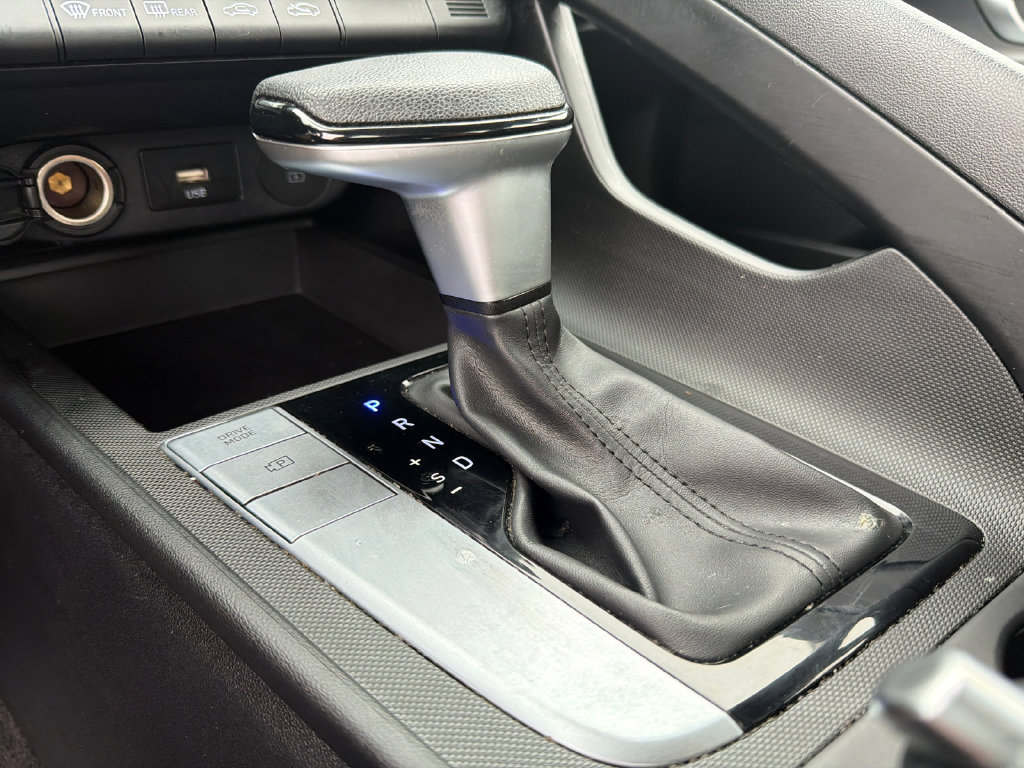 Used 2024 Hyundai Elantra SEL FWD image 30