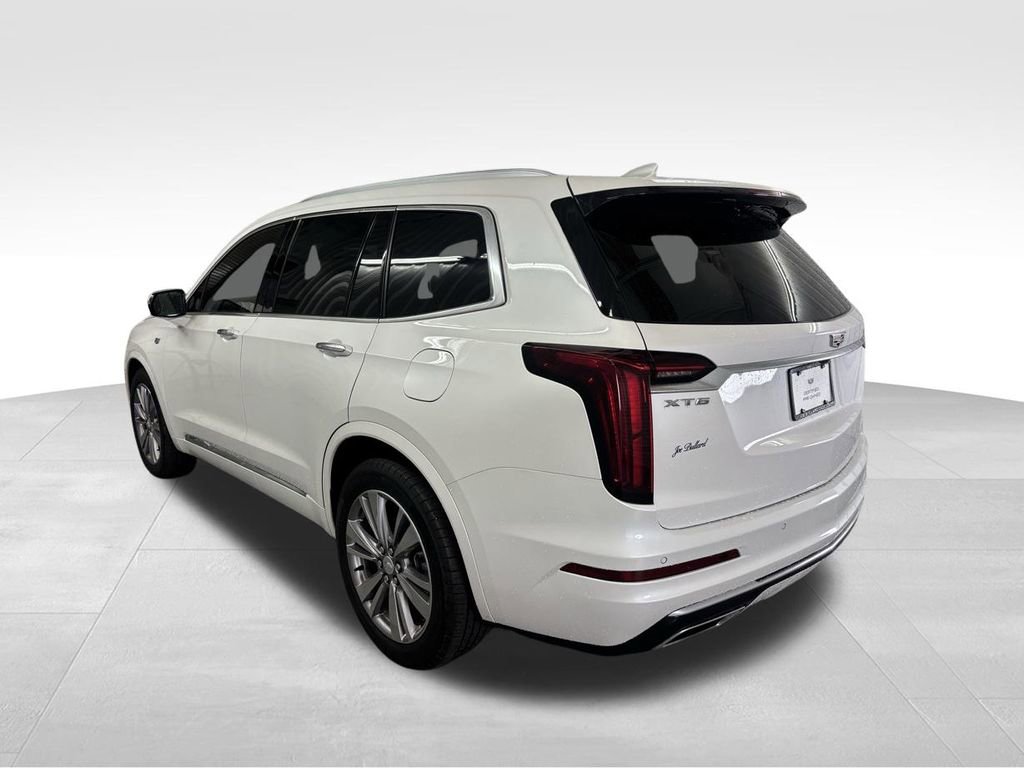 Certified 2025 Cadillac XT6 Premium Luxury image 5