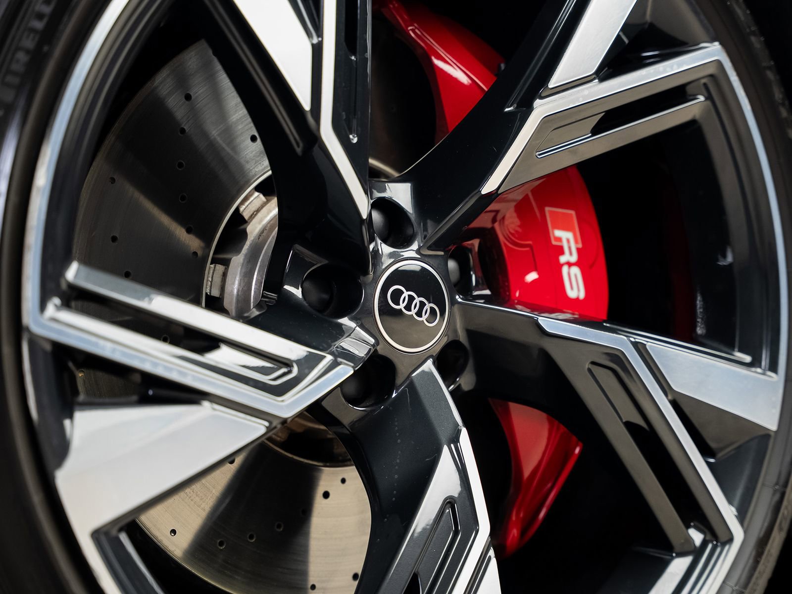 Used 2023 Audi RS 6 w/ Executive Package AWD/4WD image 6