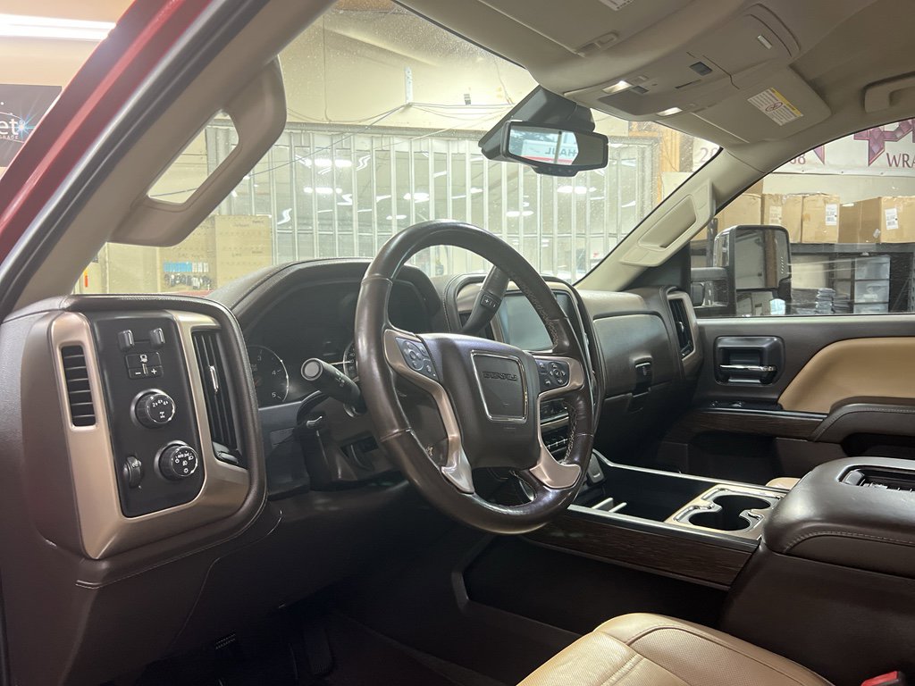 Used 2018 GMC Sierra 3500 Denali w/ Duramax Plus Package image 19