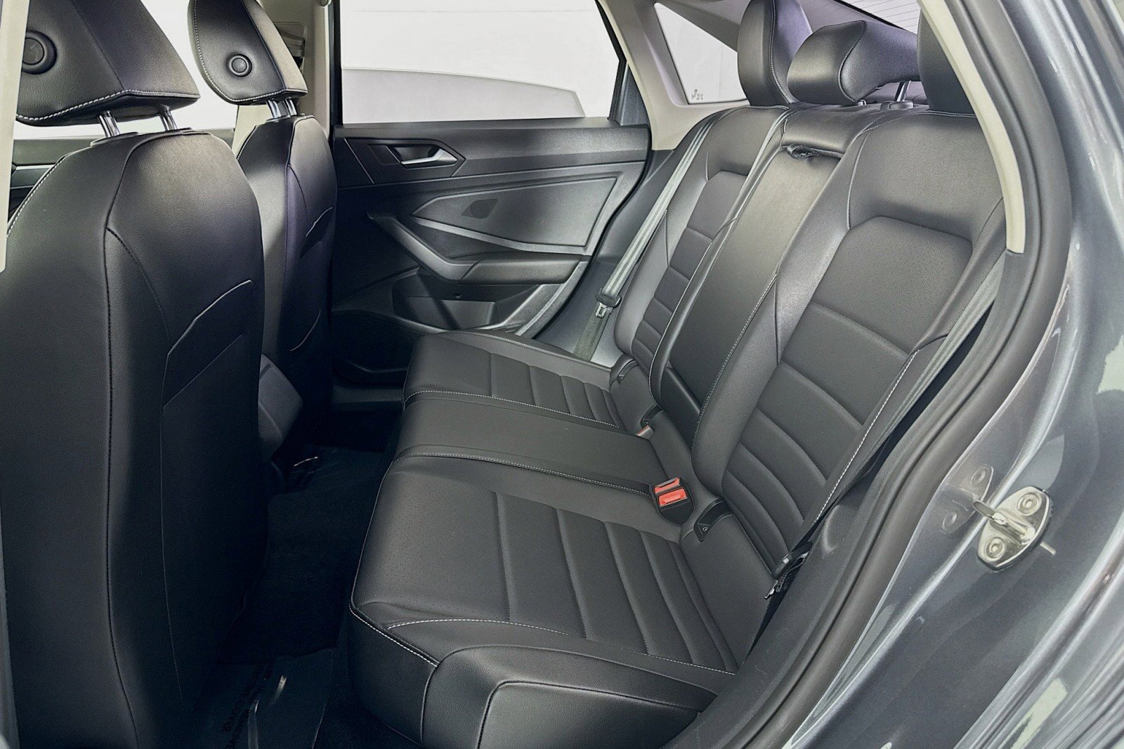 Used 2022 Volkswagen Jetta SE image 7