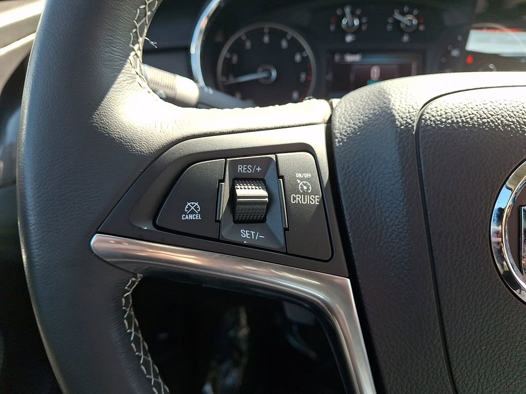 Used 2022 Buick Encore Preferred w/ Safety Package image 21