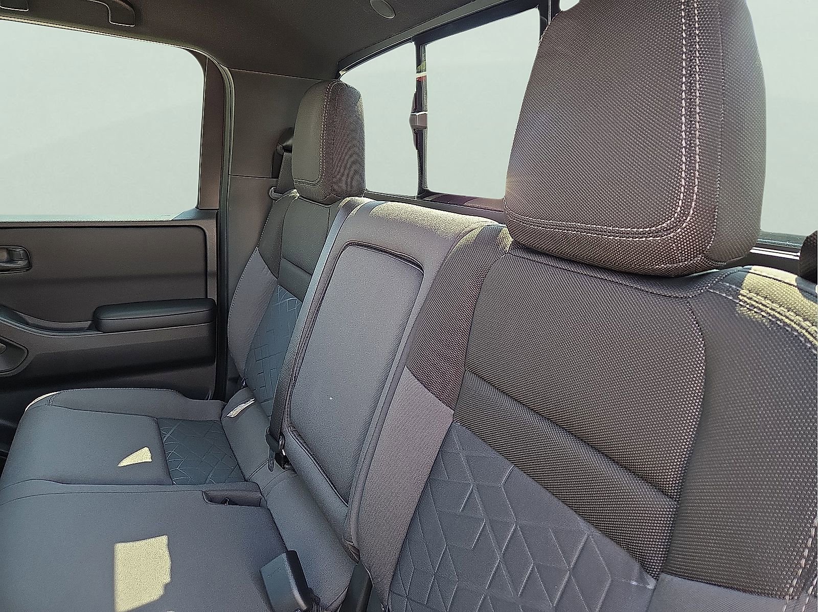 New 2026 Nissan Frontier SV w/ Tow Package AWD/4WD image 10