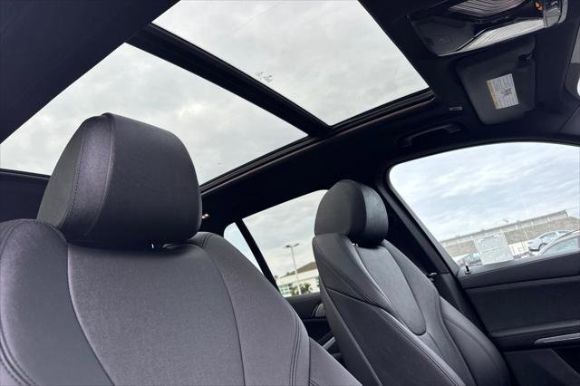 Used 2021 BMW X5 sDrive40i w/ Parking Assistance Package image 16