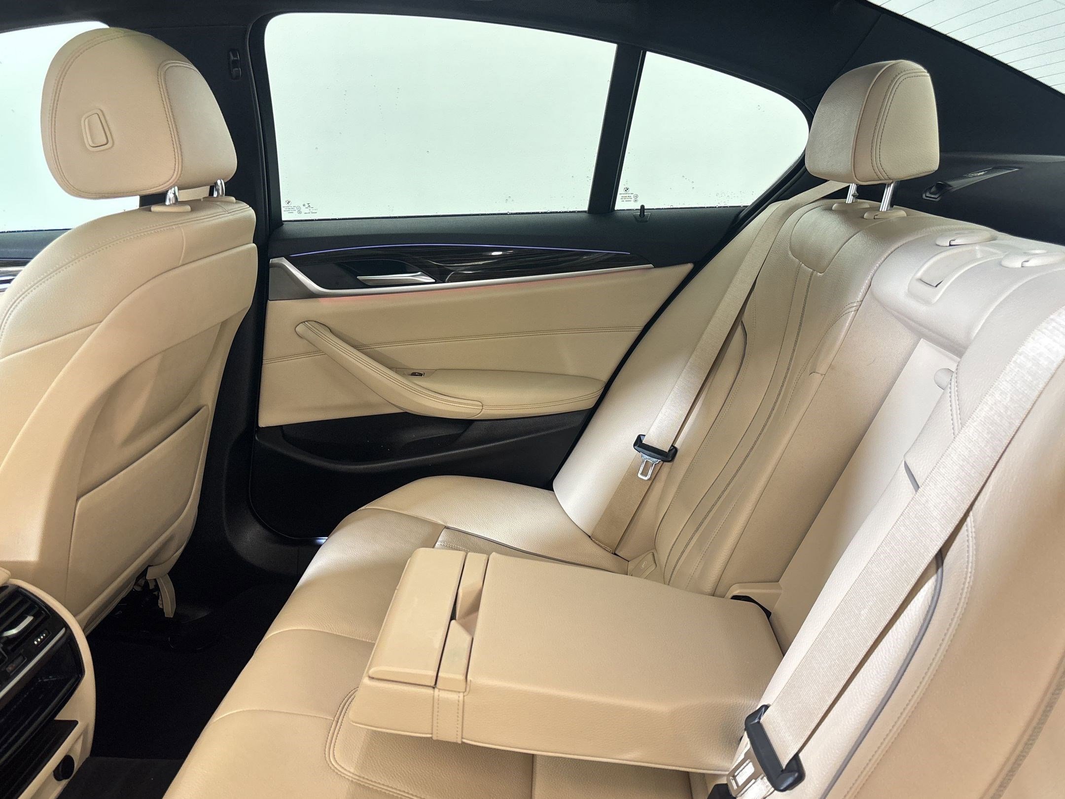 Used 2018 BMW 530e w/ Premium Package 2 RWD image 33