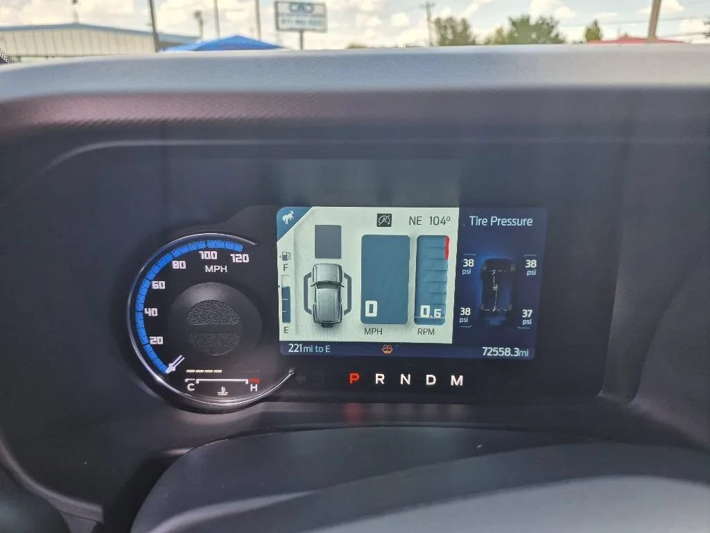Used 2022 Ford Bronco Outer Banks w/ Sasquatch Package AWD/4WD image 35