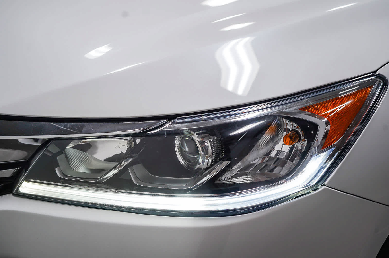 Used 2017 Honda Accord Sport image 9