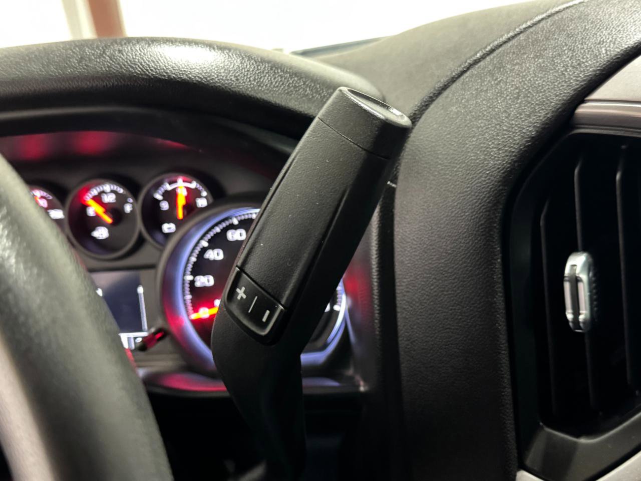 Used 2020 Chevrolet Silverado 2500 W/T w/ WT Fleet Convenience Package image 25